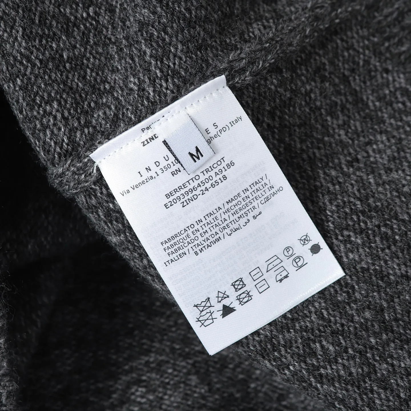 MONCLER ●Authentic 6950 ●30% ● ● ● ● ● 1：1 ● 1：1 ● 1：1 ● ●Size：S M L XL ●